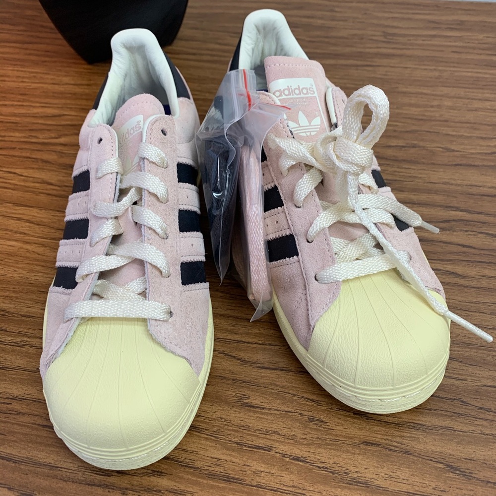 Adidas Shoes - Picture 2 of 8